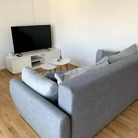 Apartment Modern Sea View Apartment, 3 Min To Beach, Parking & Ac Vodice