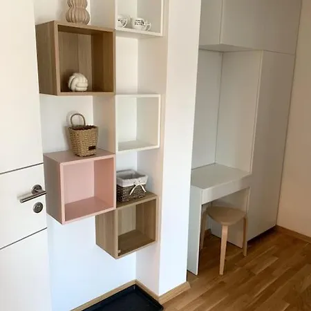 Apartment Modern Sea View Apartment, 3 Min To Beach, Parking & Ac