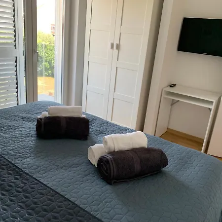 Apartment Modern Sea View Apartment, 3 Min To Beach, Parking & Ac