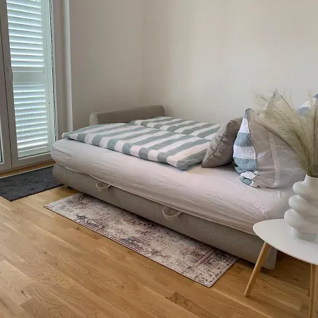Modern Sea View Apartment, 3 Min To Beach, Parking & Ac Apartment *