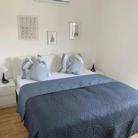 Apartment Modern Sea View Apartment, 3 Min To Beach, Parking & Ac